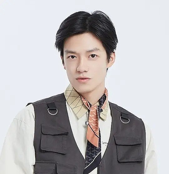 黄俊之 Junzhi Huang照片