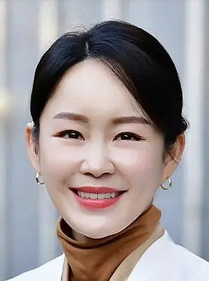 李水连 Soo-ryun Lee照片