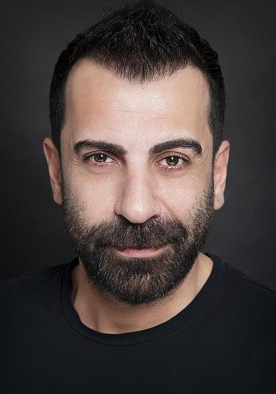 Emre Karayel照片