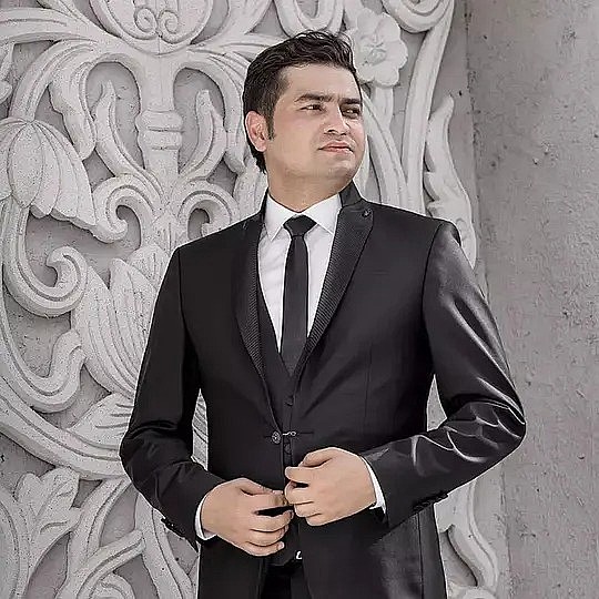 甫拉提·吐尔逊 Polat Tursun照片