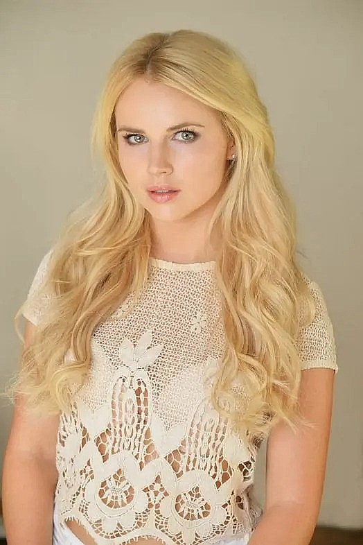 金伯莉·克罗斯曼 Kimberley Crossman照片