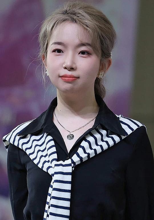 贺文潇 Wenxiao He照片