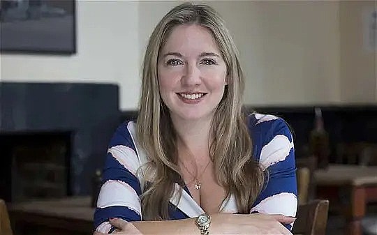 Victoria Coren Mitchell照片