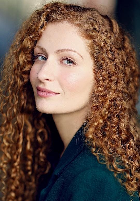 姬莲·塞克 Gillian Saker照片