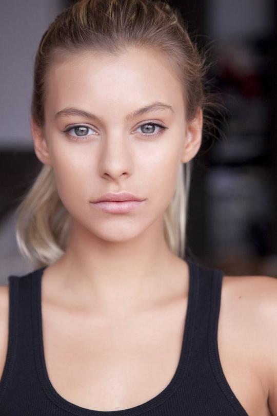 艾莉森·巴思 Alyson Bath照片