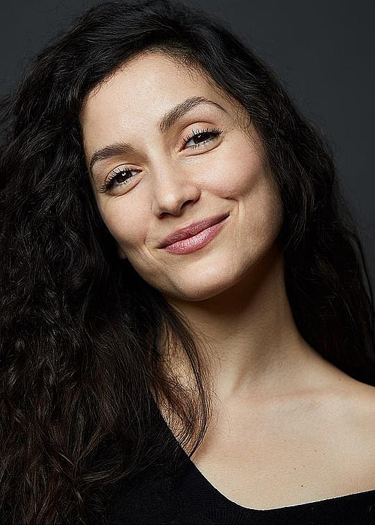 拉斐尔·科恩 Rafaëlle Cohen照片