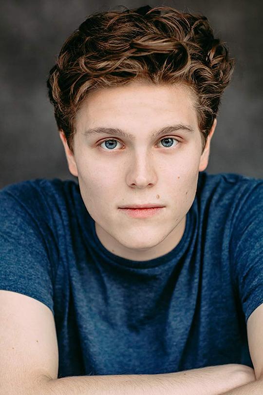 马修 尼尔森-马胡德 Matthew Nelson-Mahood照片