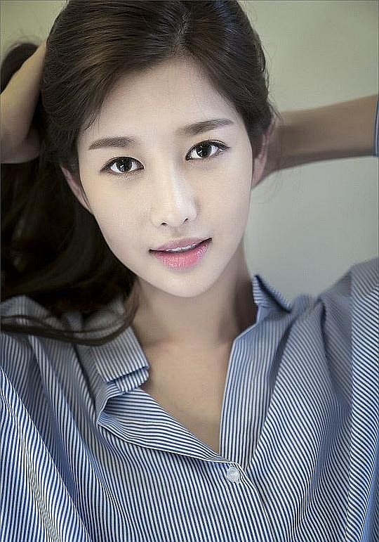 金佳兰 Kim Ga Ran照片