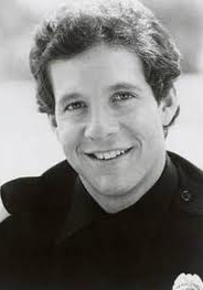 斯蒂夫·古根伯格 Steve Guttenberg照片
