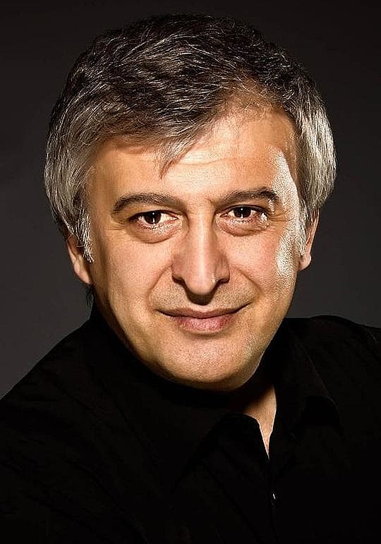 哈塞·阿维尼·丹亚尔 Hüseyin Avni Danyal照片