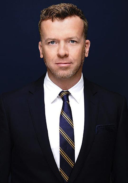 约瑟夫·麦克金提·尼彻 McG照片