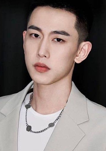 李梦然 Mengran Li照片