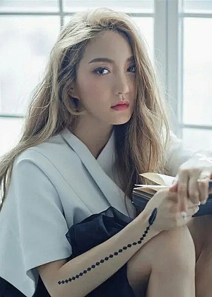 崔成希 Bada照片