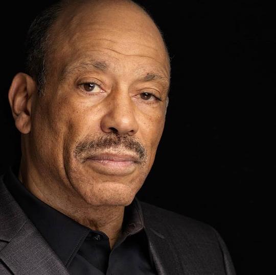 托尼·赫德 Tony Head照片