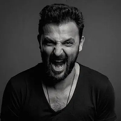欧赞·艾贾 Ozan Agaç照片