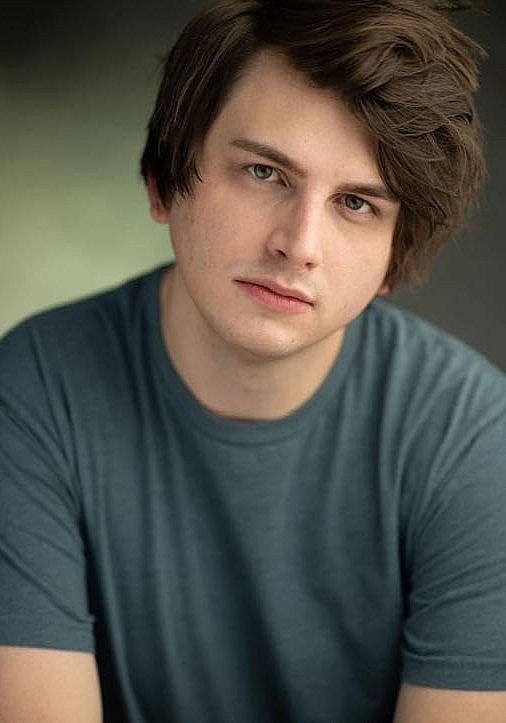 杰克·戈斯登 Jake Gosden照片