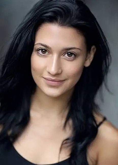 阿什丽·雷耶斯 Ashley Reyes照片