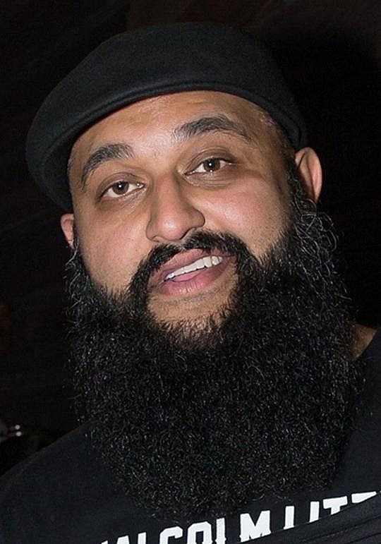 阿查尔·乌斯曼 Azhar Usman照片