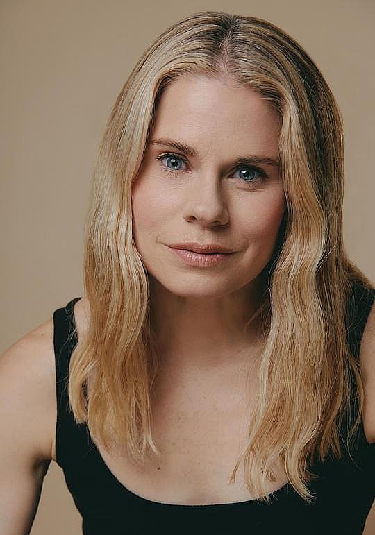 西莉亚·基南-博尔格 Celia Keenan-Bolger照片