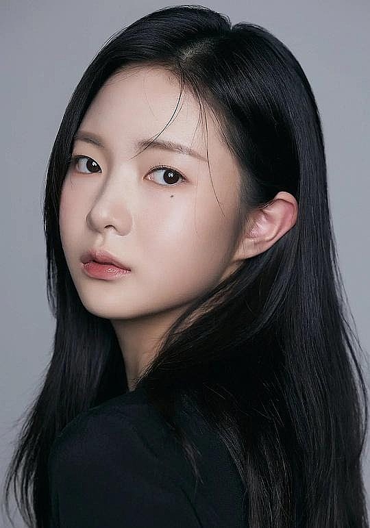 郑礼彬 Yebin Jung照片