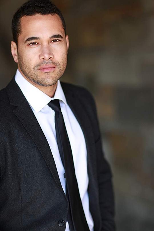 拉斐尔·普里埃 Rafael Poueriet照片