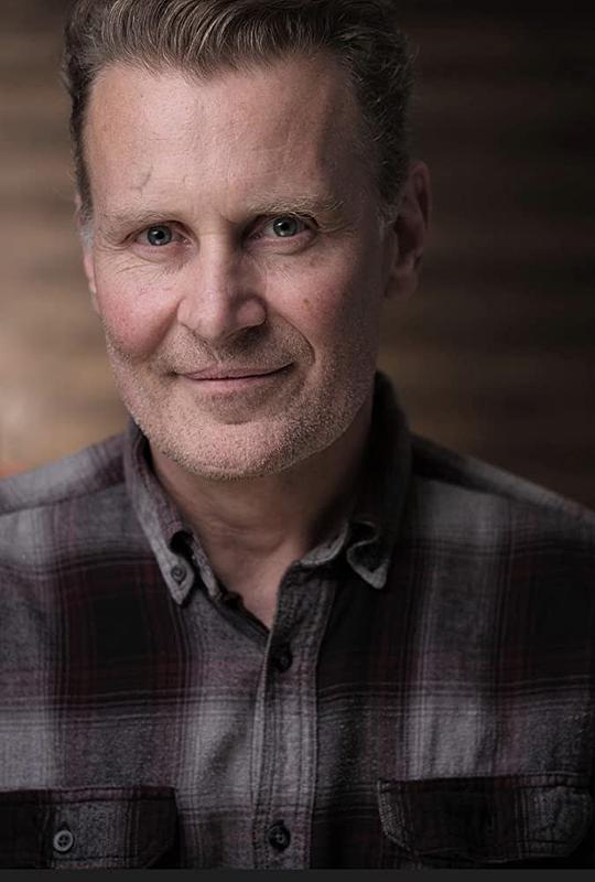 托德·罗宾森 Todd Robinson照片