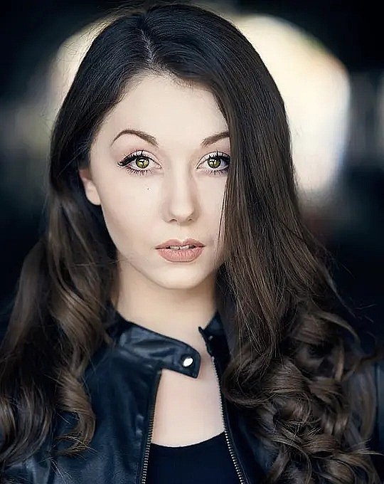 劳伦·蕾克 Laura Lake照片