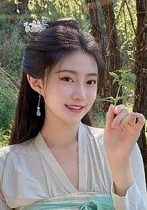 周佳艺 Jiayi Zhou照片