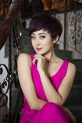 田苗苗 Miaomiao Tian照片