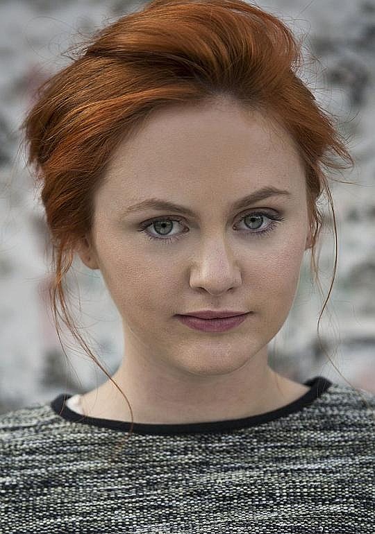 凯特·吉尔摩 Kate Gilmore照片