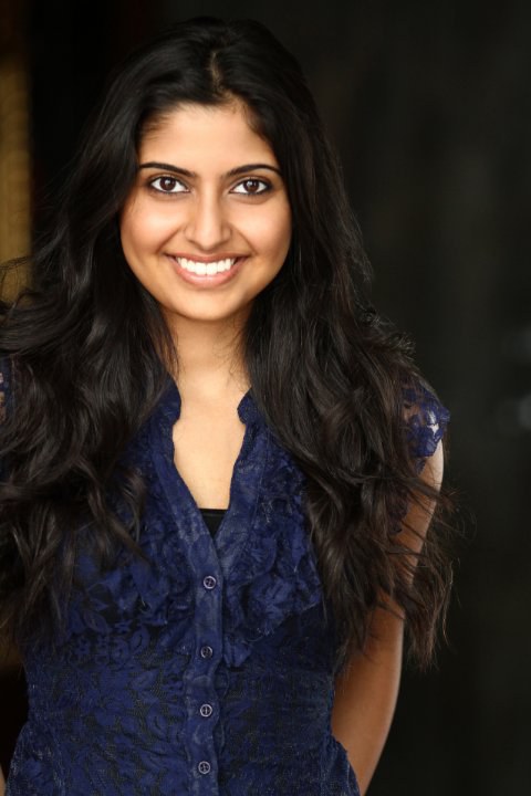 阿里萨·维拉尼 Aliza Vellani照片