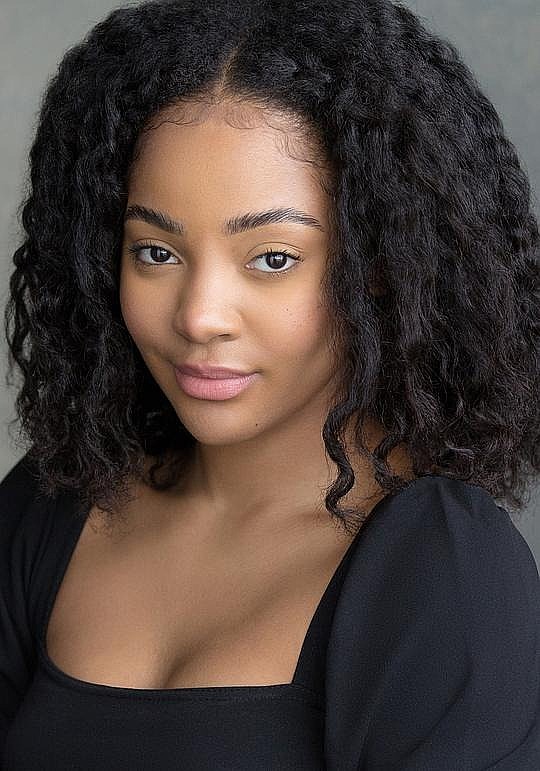 Karla-Simone Spence照片