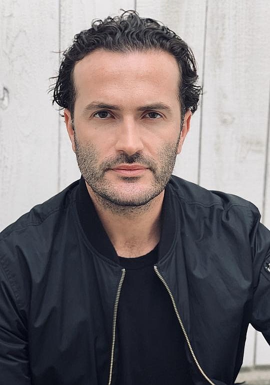 Julian Meiojas照片