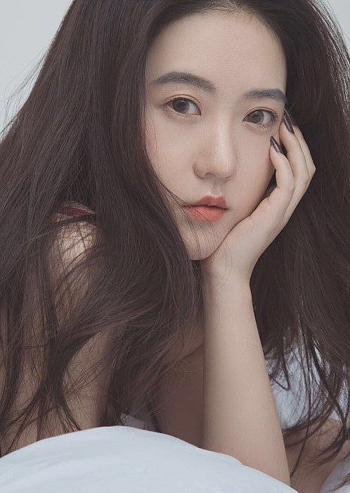 叶小楠照片