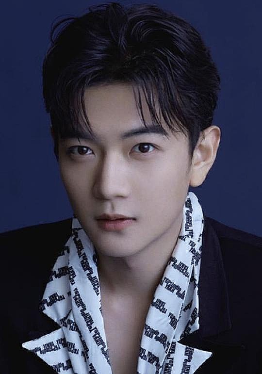 李诗琦 Shiqi Li照片