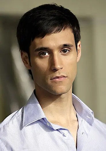 Rik Makarem照片