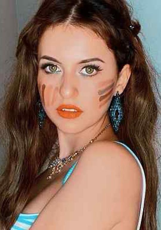 娜娅·穆萨 Naya Mousa照片