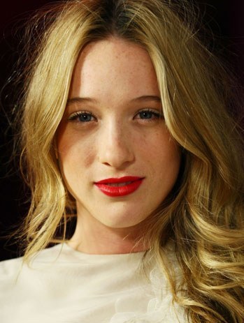 苏菲·洛 Sophie Lowe照片