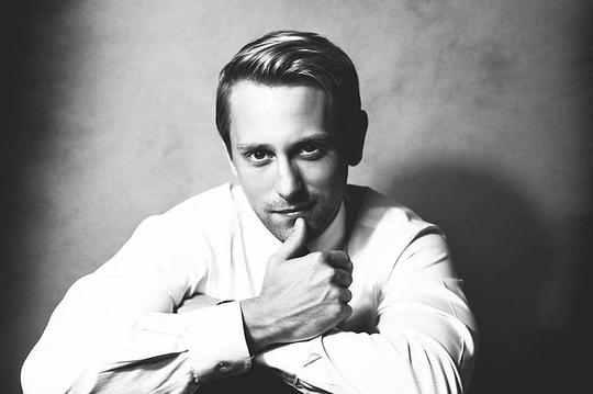 埃里克·尼尔森 Eric Nelsen照片