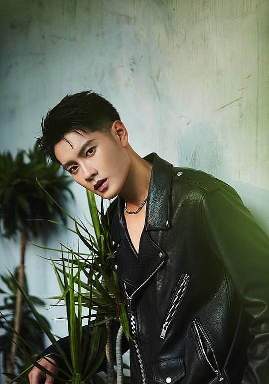 周彦哲 Yanzhe Zhou照片