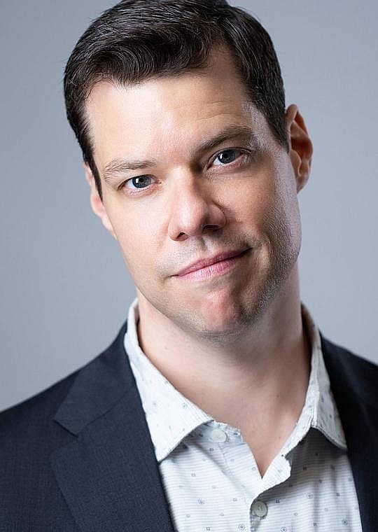 亚当·戴维琳 Adam Daveline照片