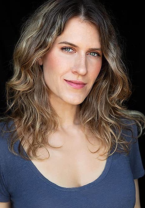 Alison Wandzura照片