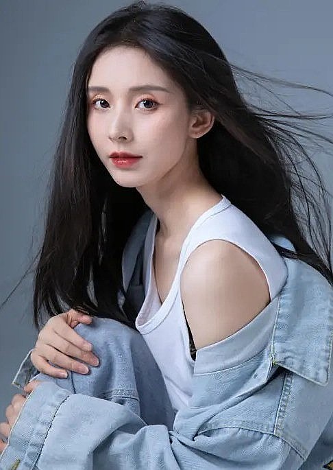 丁晓 Xiao Ding照片