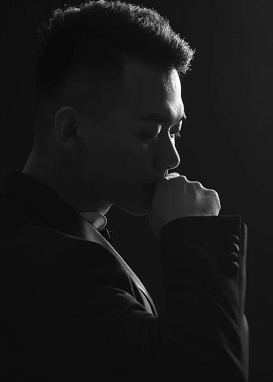 洪宇 Yu Hong照片
