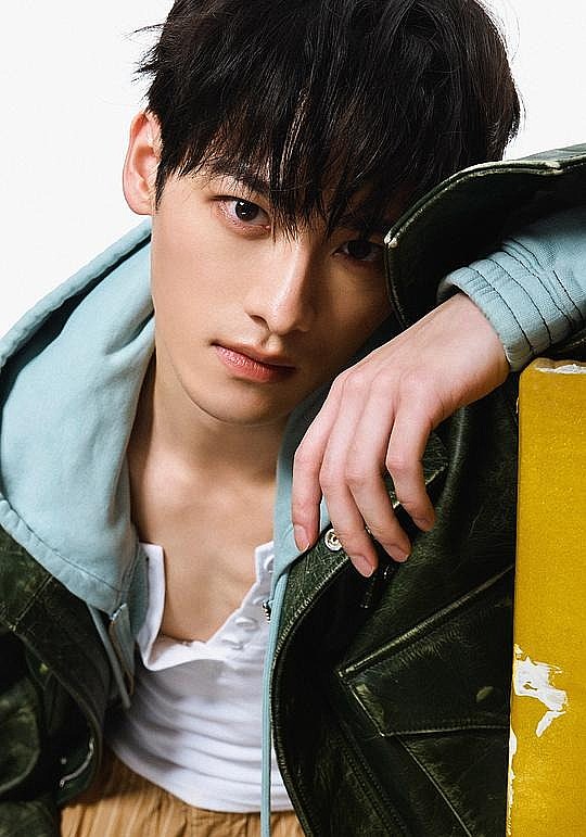 全伊伦 Yilun Quan照片