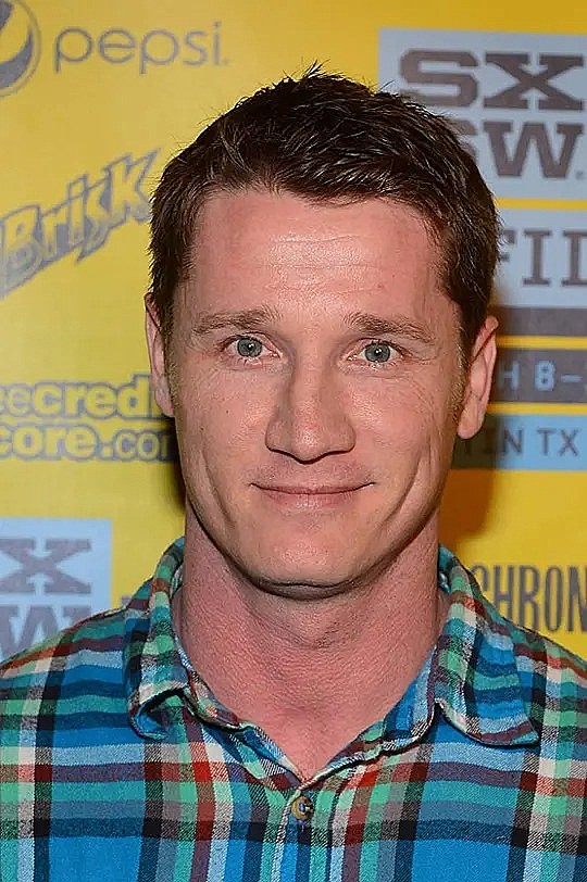 凯尔·基伦 Kyle Killen照片