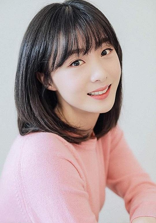 金茶允 Cha-yoon Kim照片