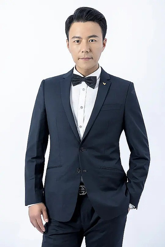 杨春瑞 Chunrui Yang照片
