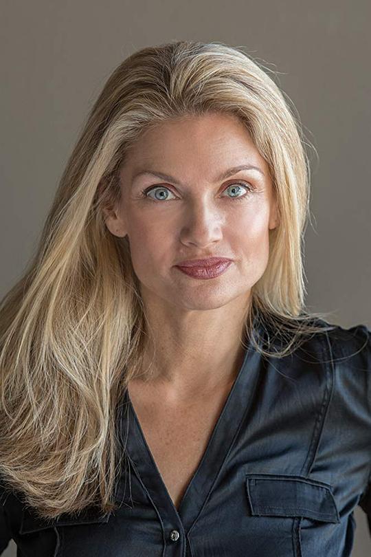 盖尔·甘布尔 Gail Gamble照片