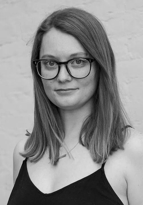 凯伦·梅恩 Karen Maine照片